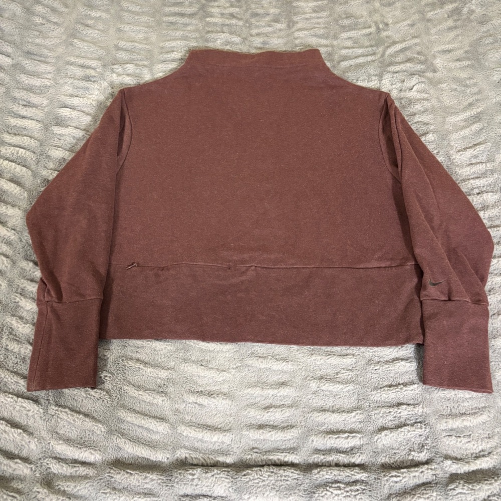 Nike Dri-FIT Women Mock Neck Cropped Sweatshirt Burgundy Medium AT645
